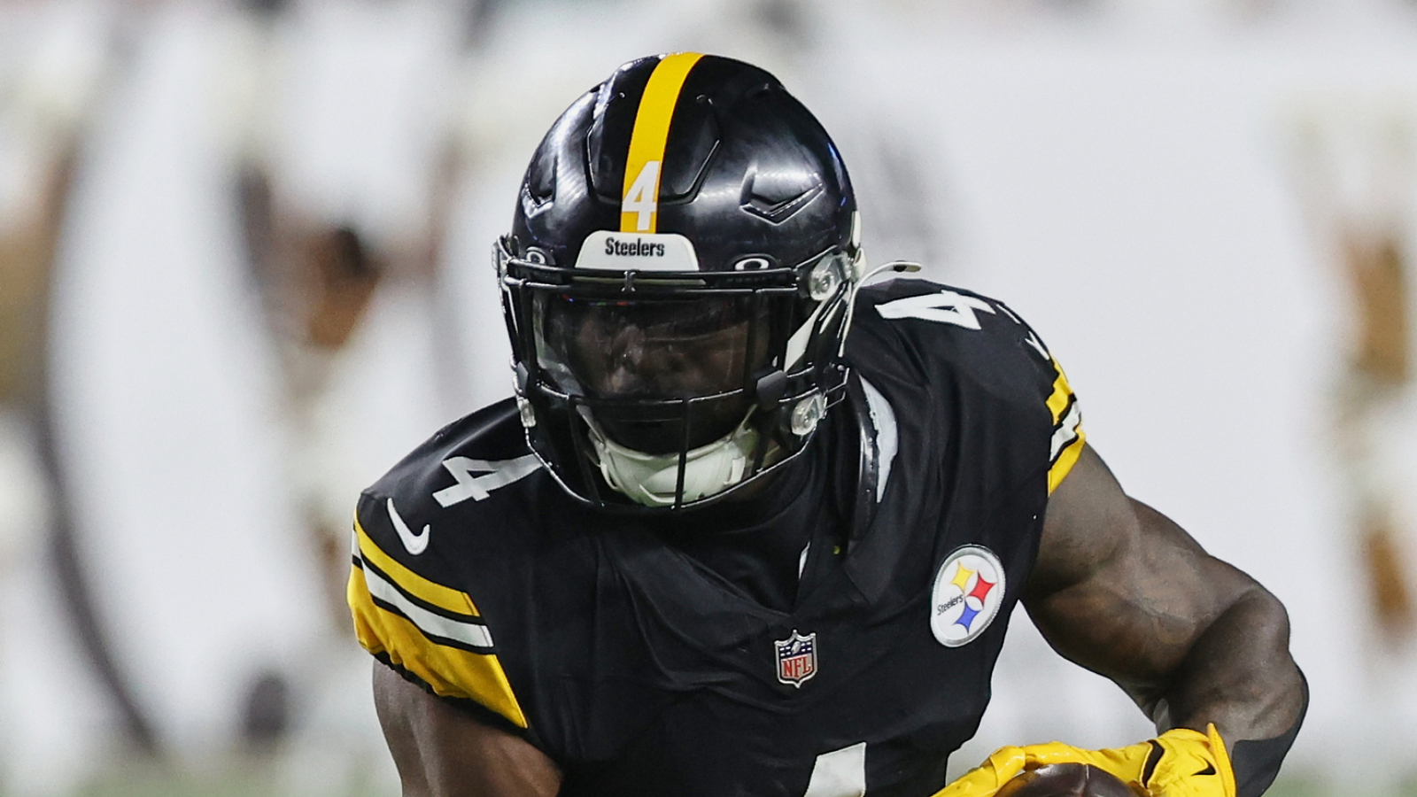 https://www.yardbarker.com/media/7/a/7addf5c0108f9734e494605e061ad5933332cdb9/thumb_16x9/steelers-dk-metcalf-left-behind-baltimore-health.jpg?v=1