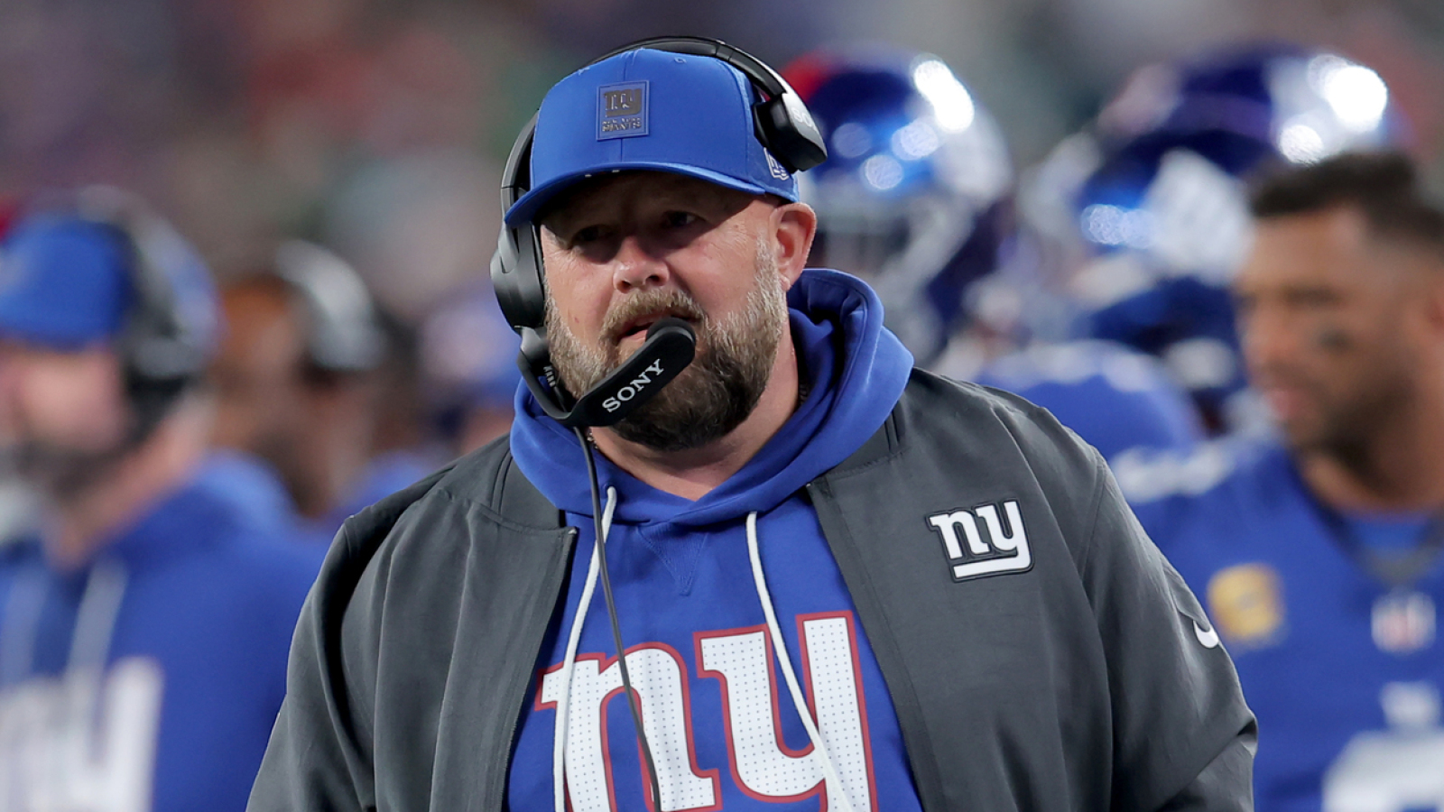 https://www.yardbarker.com/media/7/c/7c049f9c2867e6e3c596ff0d3824cc68bd1086bf/thumb_16x9/brian-daboll-investigated-jaxson-dart-situation.jpg?v=1