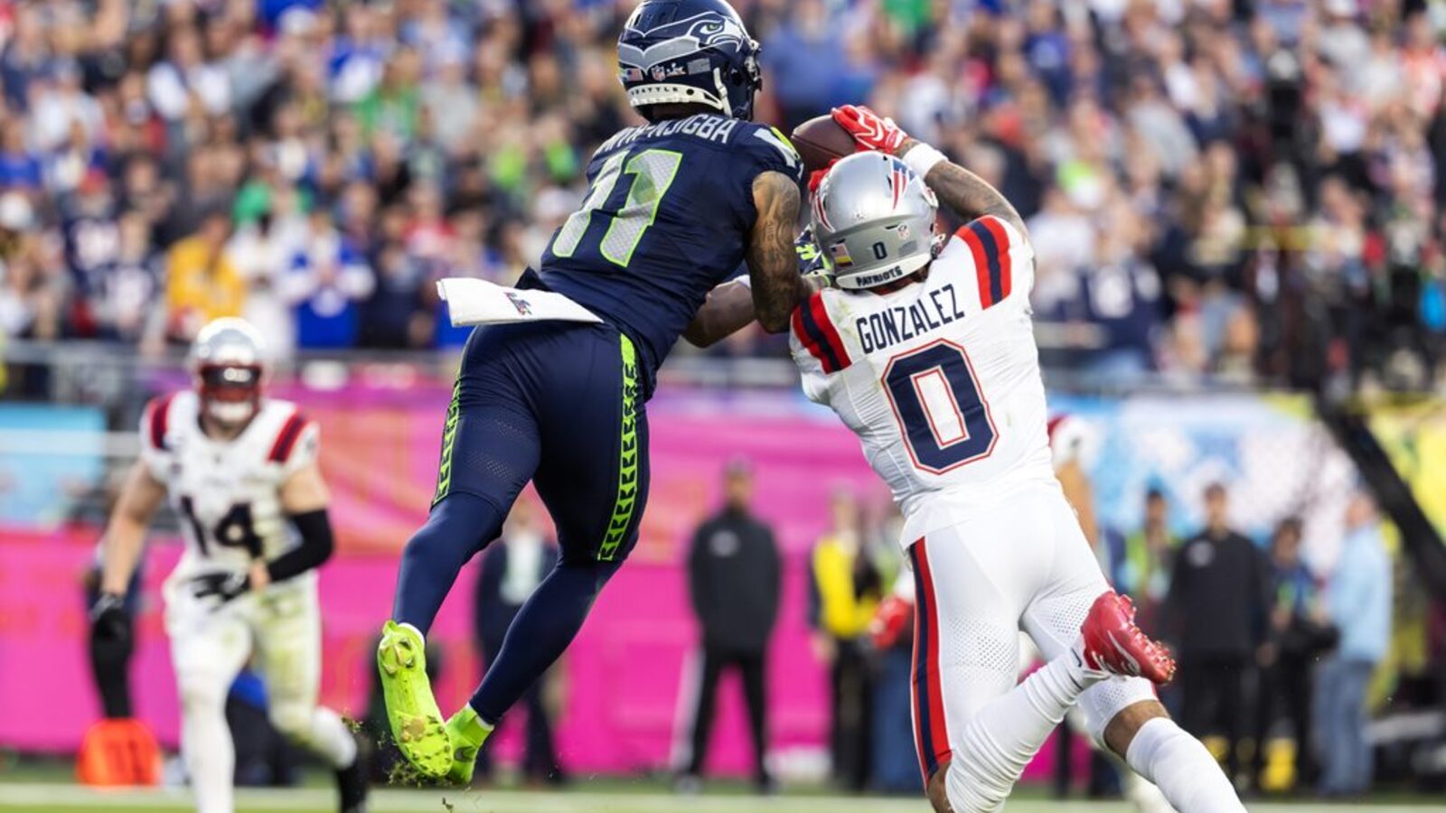 Christian Gonzalez's Contract Negotiations Continue Ahead of NFL Season Opener