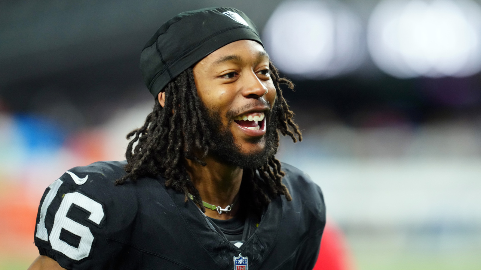 https://www.yardbarker.com/media/7/c/7c9d34e77c7ddbd5e1225309af38664124fcbf1f/thumb_16x9/steelers-once-again-pursue-preseason-wr-trade.jpg?v=1