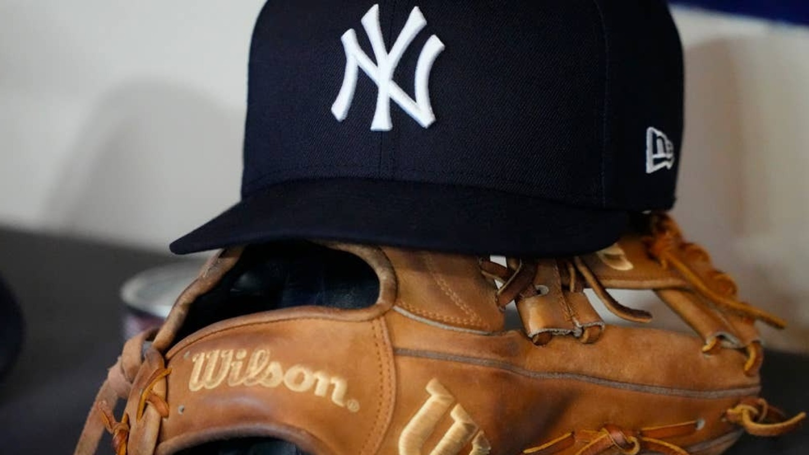 https://www.yardbarker.com/media/7/c/7ce981262b4094113b421c020da617f755a76e46/thumb_16x9/mlb-new-york-yankees-at-milwaukee-brewers.jpg?v=1