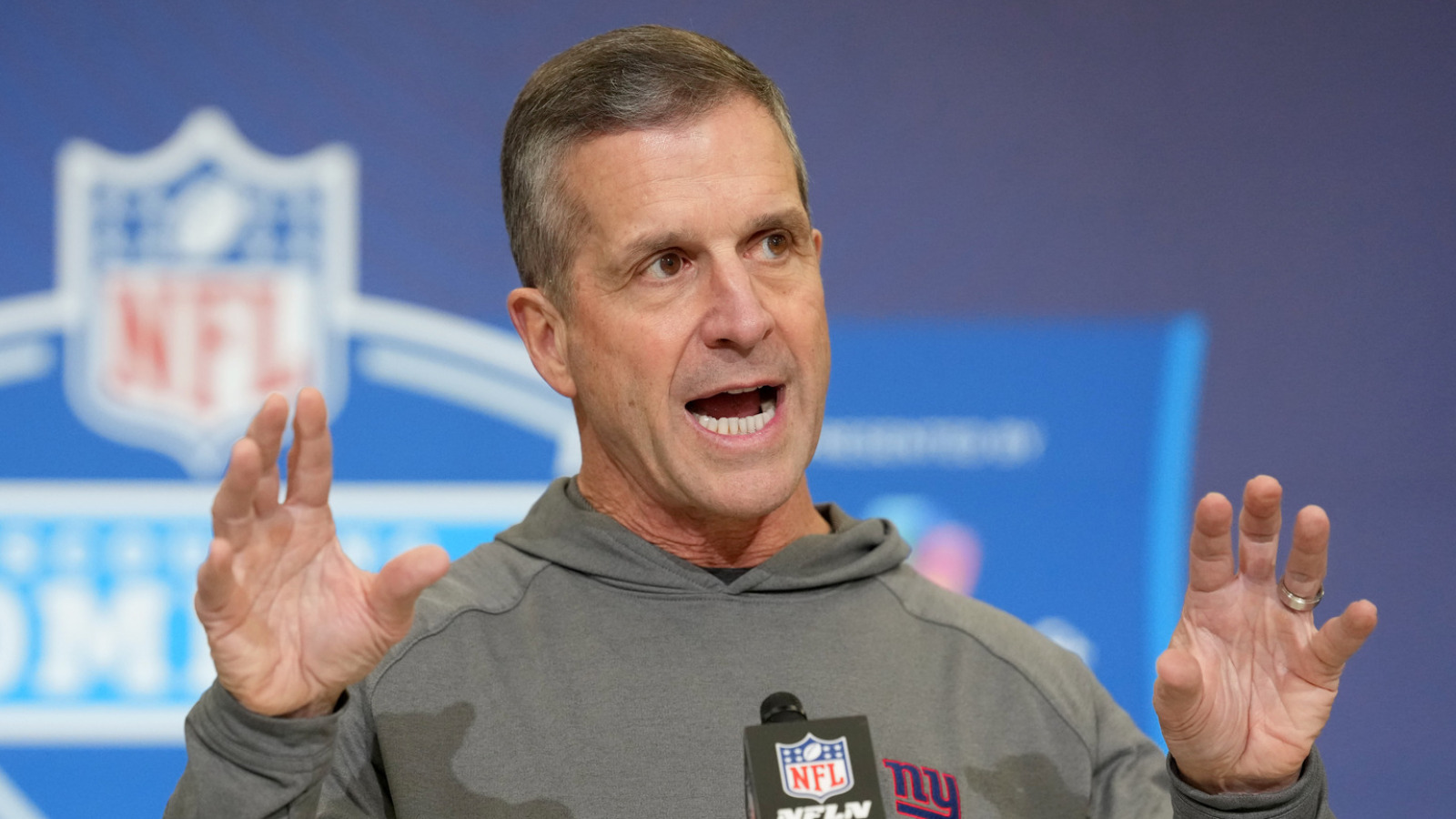 https://www.yardbarker.com/media/7/d/7d2d92a3167a5f68362bd6e20cbd6ae044e401f8/thumb_16x9/giants-hc-john-harbaugh-reacts-stars-trade-request.jpg?v=1