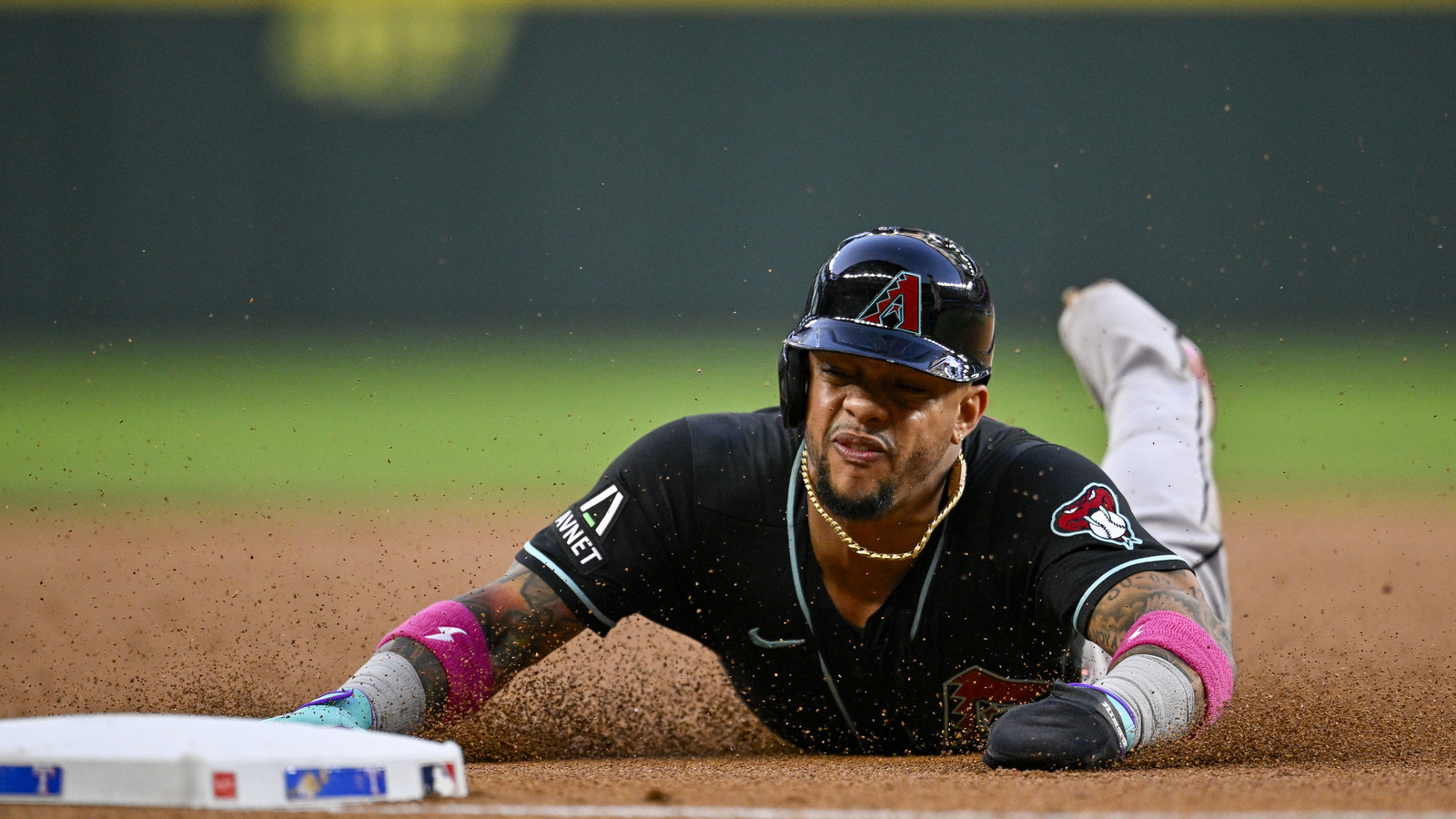 https://www.yardbarker.com/media/7/d/7dd928afcf3d8e19f87ffb9de6242442390c89eb/thumb_16x9/13-2026-arlington-texas-usa-arizona-diamondbacks.jpg