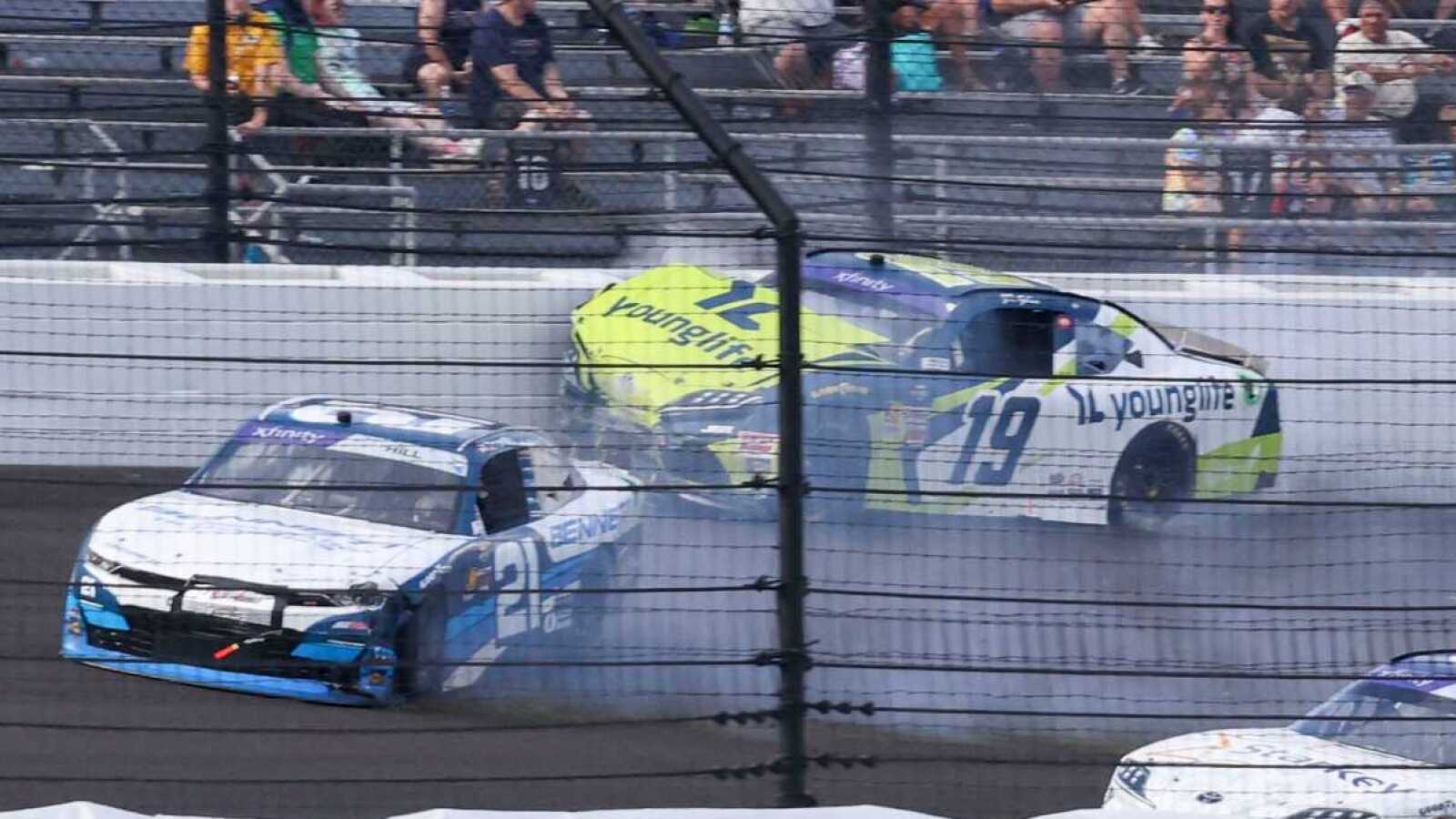 https://www.yardbarker.com/media/7/d/7df8a7ca2eb81e56158482a4ac3f799bfdec0e48/thumb_16x9/aric-almirola-accuses-another-driver.jpg?v=1