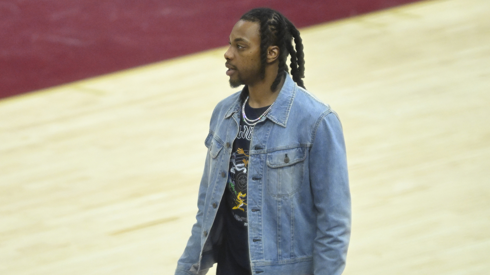 https://www.yardbarker.com/media/7/e/7e28ade249b016d1c6cd645ce625000b84c8f5e4/thumb_16x9/6-2025-cleveland-ohio-usa-cleveland-cavaliers.jpg?v=1