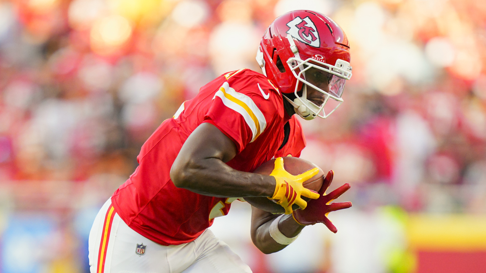 https://www.yardbarker.com/media/7/e/7e327372836624d2563331124424c436c339ee60/thumb_16x9/giants-signing-smith-schuster-good-news-harbaugh.jpg?v=1