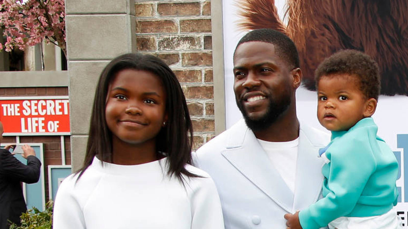 Kevin Hart's 16-year-old daughter is coming for his job ...