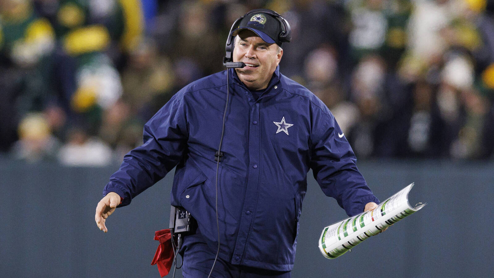 Watch: Mike McCarthy slams headset after turnover on downs