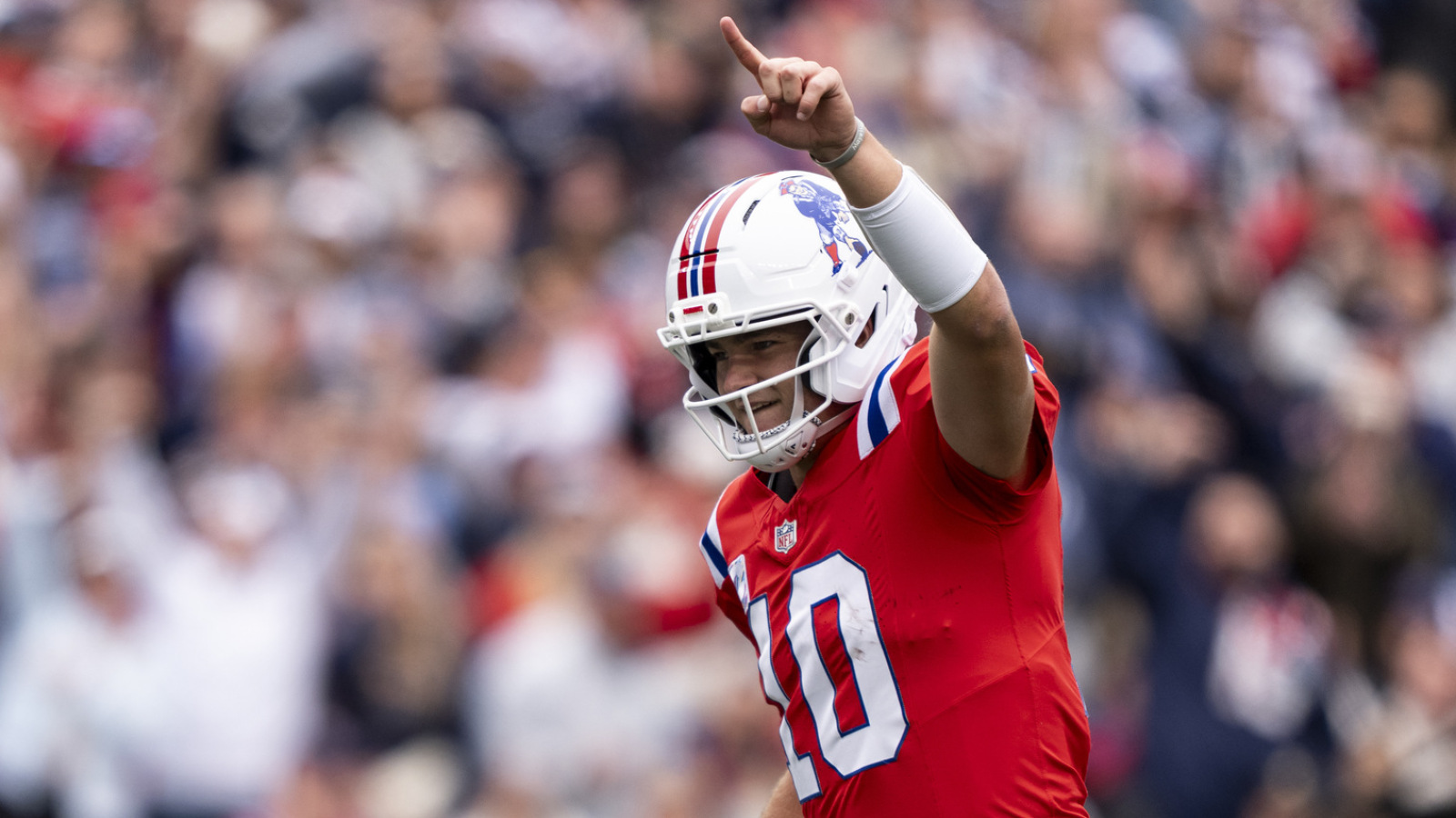 https://www.yardbarker.com/media/7/f/7f04538f7dd1b5f473a37664f4dd9f1435f759e3/thumb_16x9/4-passing-1-rushing-td-games-quiz.jpg?v=1