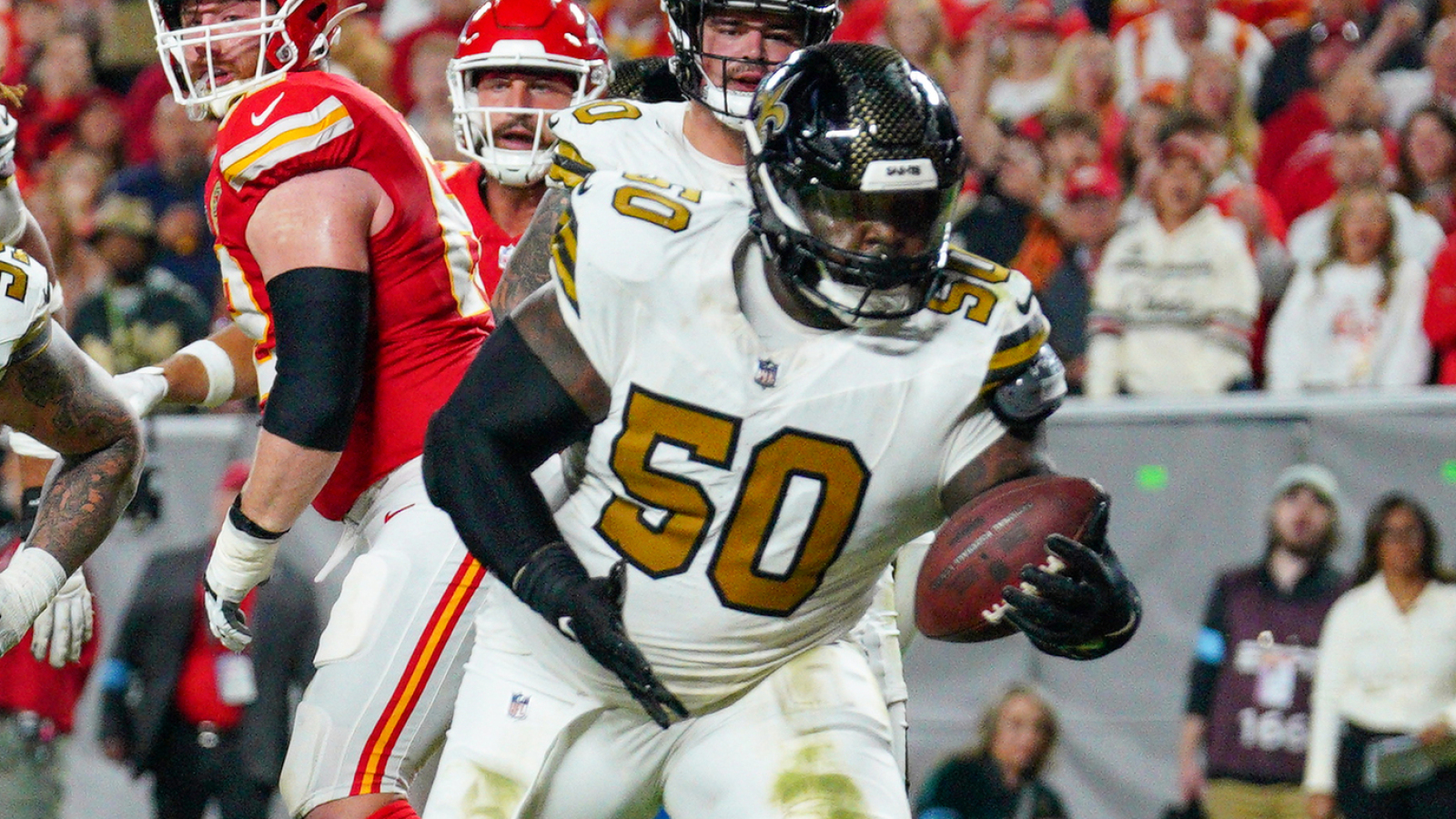 https://www.yardbarker.com/media/7/f/7f29b7c23c3dce976770cdb96c866d899efde4b4/thumb_16x9/saints-trade-dt-khalen-saunders-jaguars.jpg?v=1