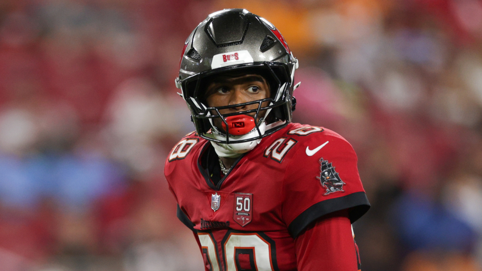 https://www.yardbarker.com/media/7/f/7f6dbb4a4ea19c524f30901a75baa03e3b70bab6/thumb_16x9/deion-sanders-reacts-as-son-shilo-sends-message.jpg?v=1