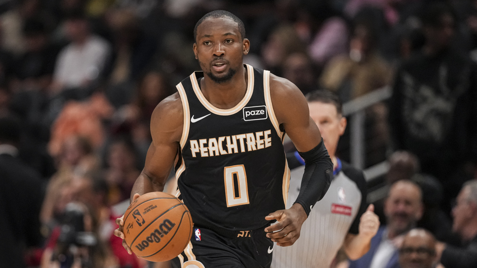 https://www.yardbarker.com/media/7/f/7f717f1079400325f386df4affa2e270c76823a4/thumb_16x9/lakers-might-sign-former-villain-as-jonathan.jpg?v=1