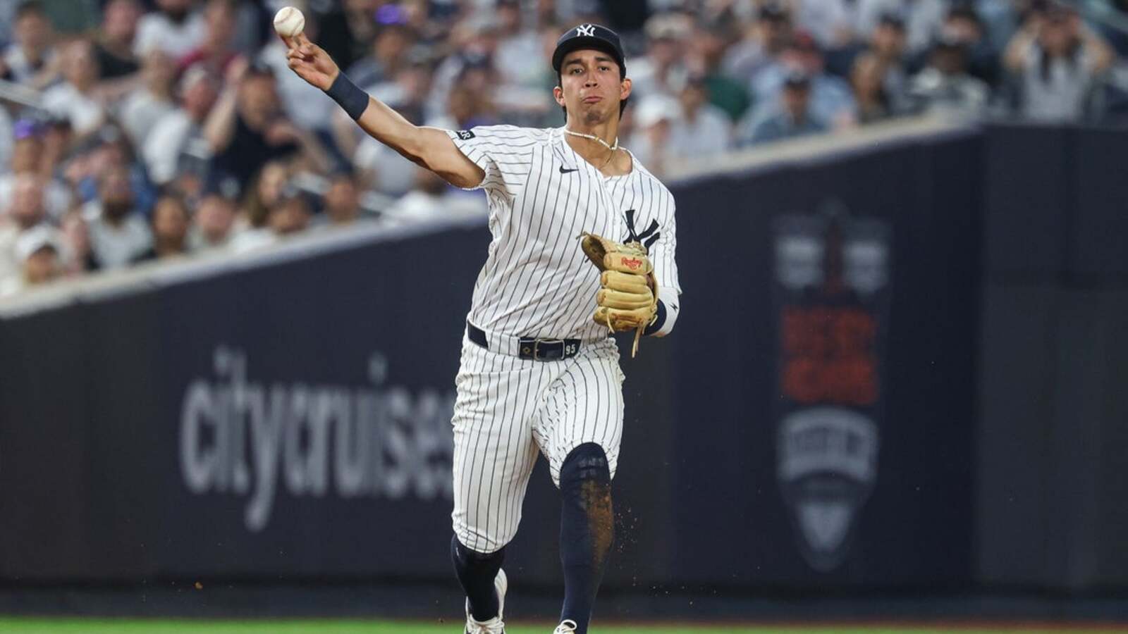 https://www.yardbarker.com/media/7/f/7f73b2bb5d59e9e9dd43d0d94b1daacfc32b6591/thumb_16x9/26076582.jpg