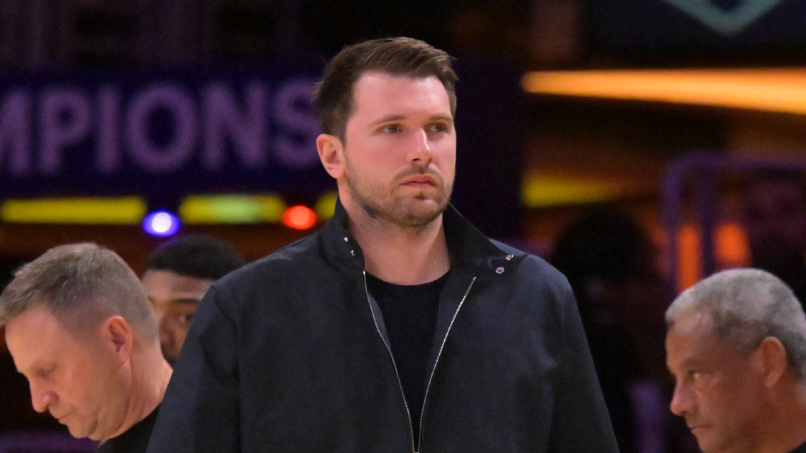 https://www.yardbarker.com/media/7/f/7fb87d3016365d058c72de04c258cf4a39868ce6/thumb_16x9/luka-doncics-offseason-request-might-steep-price.jpg?v=1
