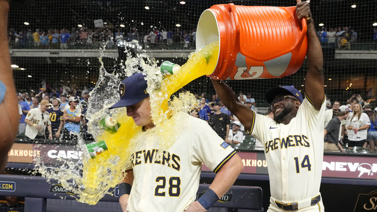 https://www.yardbarker.com/media/7/f/7fc44d0b87fd452df60139a1c4bb71607d1a63d4/thumb_16x9/vaughn-lifts-brewers-over-cubs-career-high-rbi.jpg?v=1