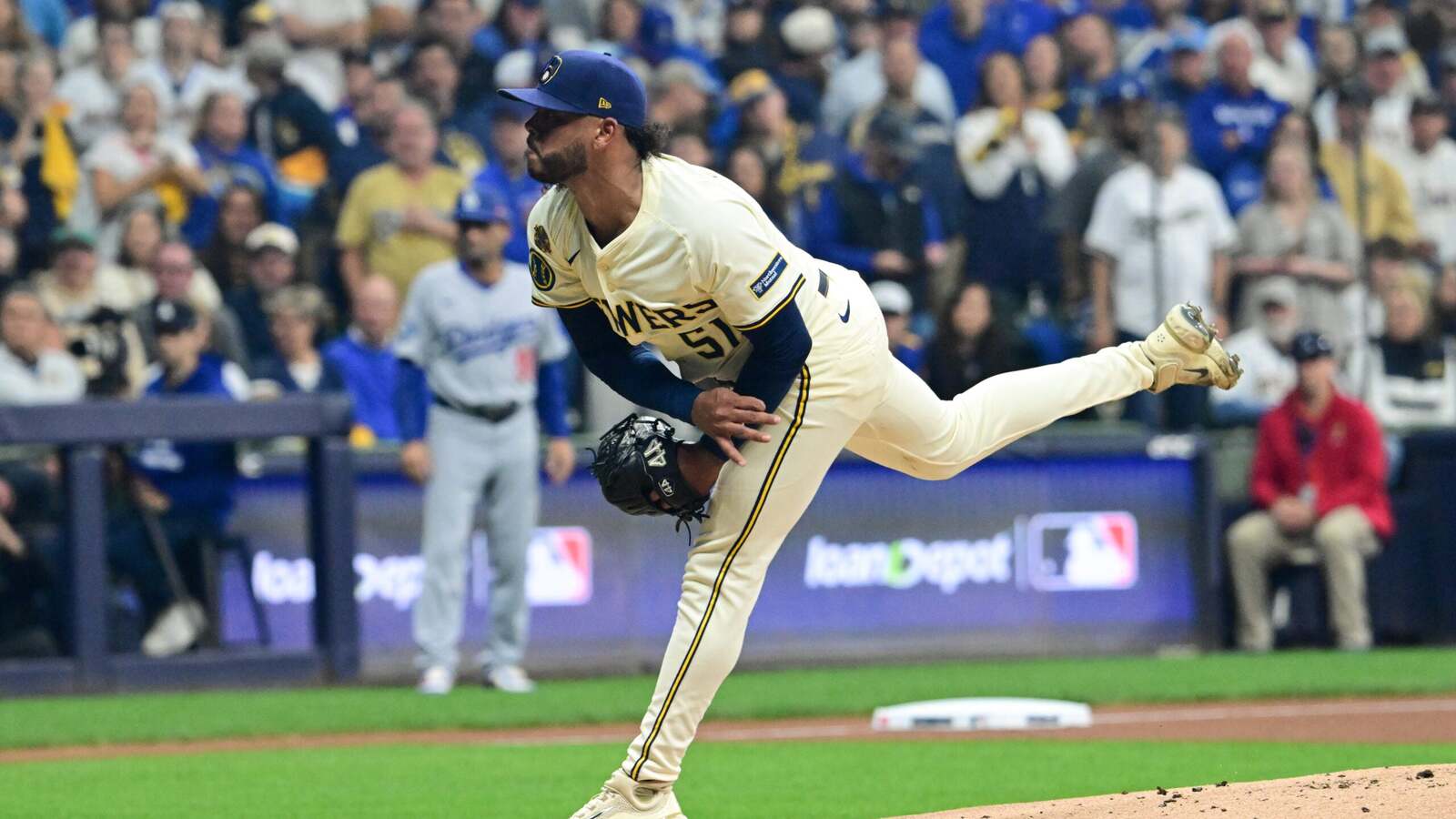 Yankees News & Buzz: 5 best trade options for the rotation; GM ...