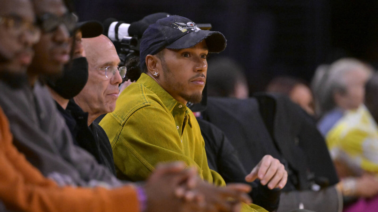 Hamilton, Ferrari squash rumors of contract negotiations - Vimarsana News