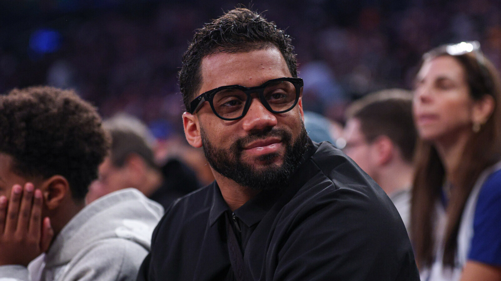 https://www.yardbarker.com/media/7/f/7fdfd19baccab7a026146abfab2580bd0b7fcee7/thumb_16x9/biggest-russell-wilsons-career.jpg?v=1