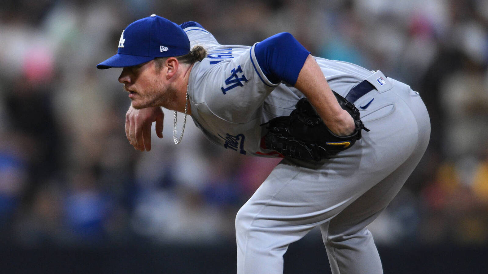 Craig Kimbrel signs with Phillies, reuniting with fans who hilariously