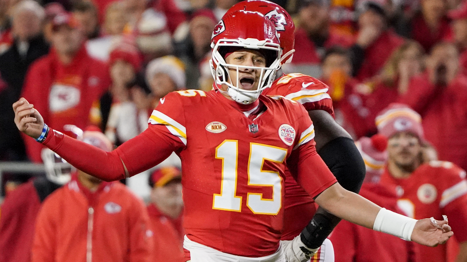 Peyton Manning says what he really thinks about Patrick Mahomes always asking for flags from officials