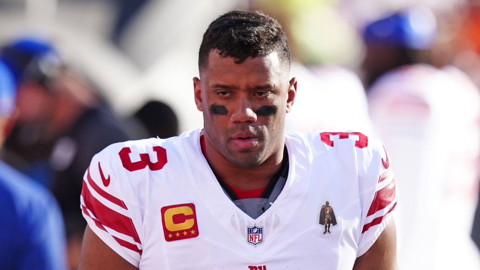 https://www.yardbarker.com/media/8/0/80351fa9bb327384c660ecd91aaa99fd8bee786a/thumb_16x9/russell-wilson-speaks-out-getting-demoted-giants.jpg?v=1