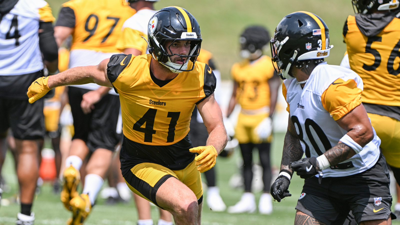 https://www.yardbarker.com/media/8/0/805c65fec5f14a07f609ffac8b0b4fceb5742932/thumb_16x9/jul-25-2025-pittsburgh-pa-usa-pittsburgh-steelers.jpg?v=1