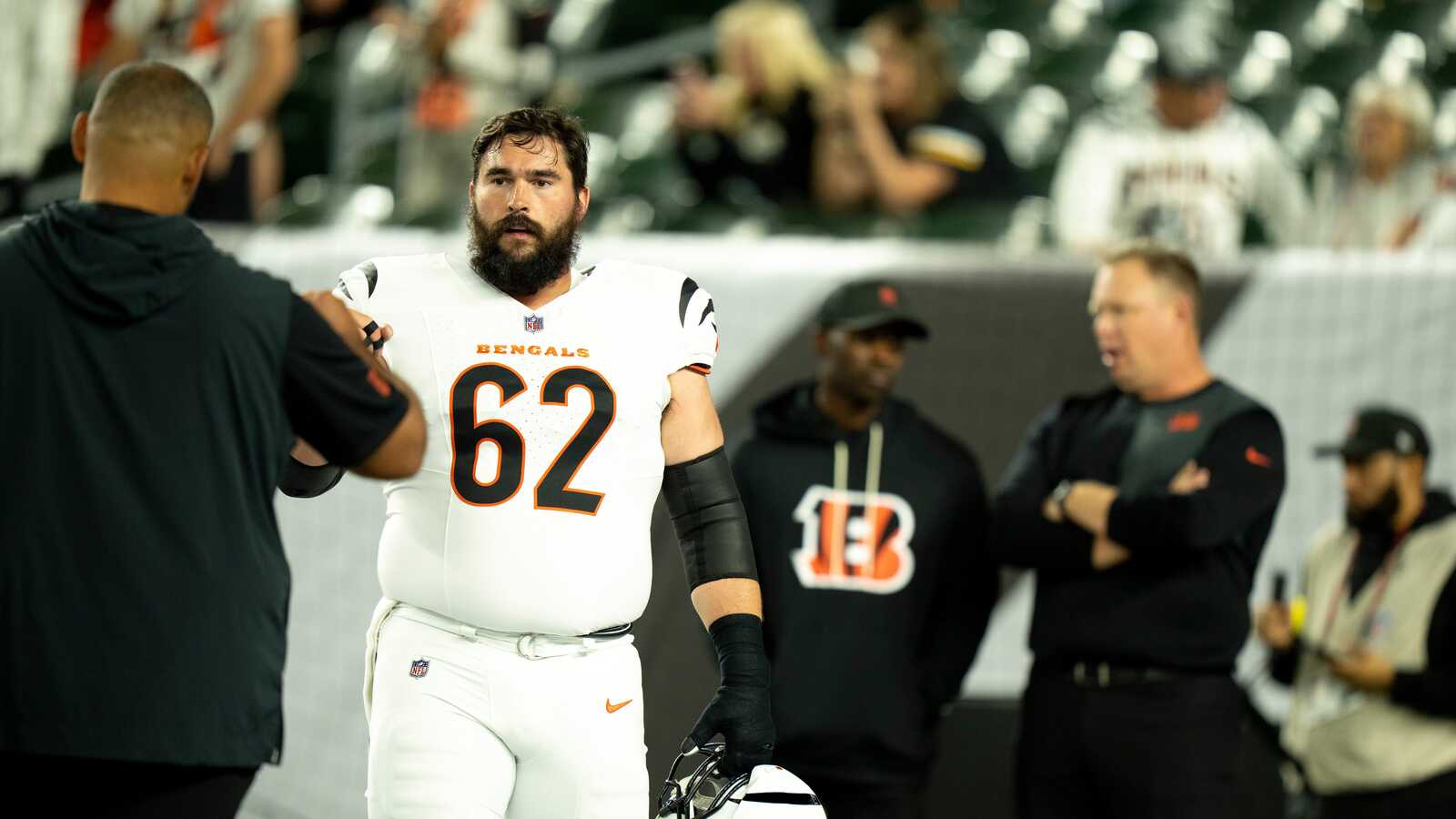 Commanders Sign Offensive Lineman Lucas Patrick
