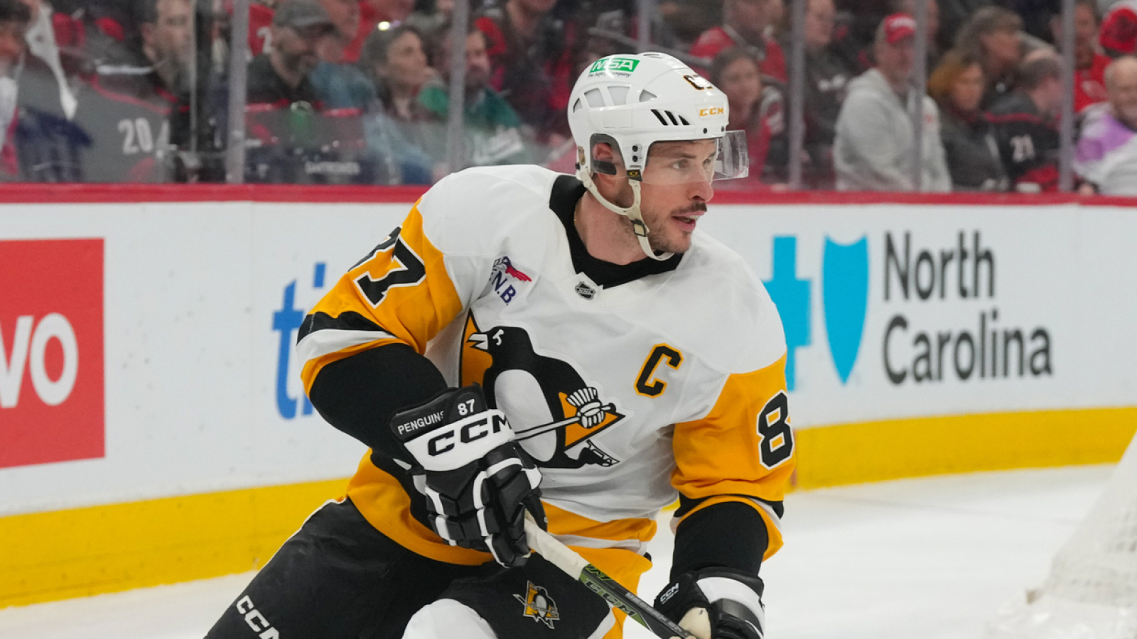 https://www.yardbarker.com/media/8/0/80bd1343956a1aff9ec868a24d344095716fe223/thumb_16x9/sidney-crosby-reflects-on-return-injury-penguins.jpg?v=1