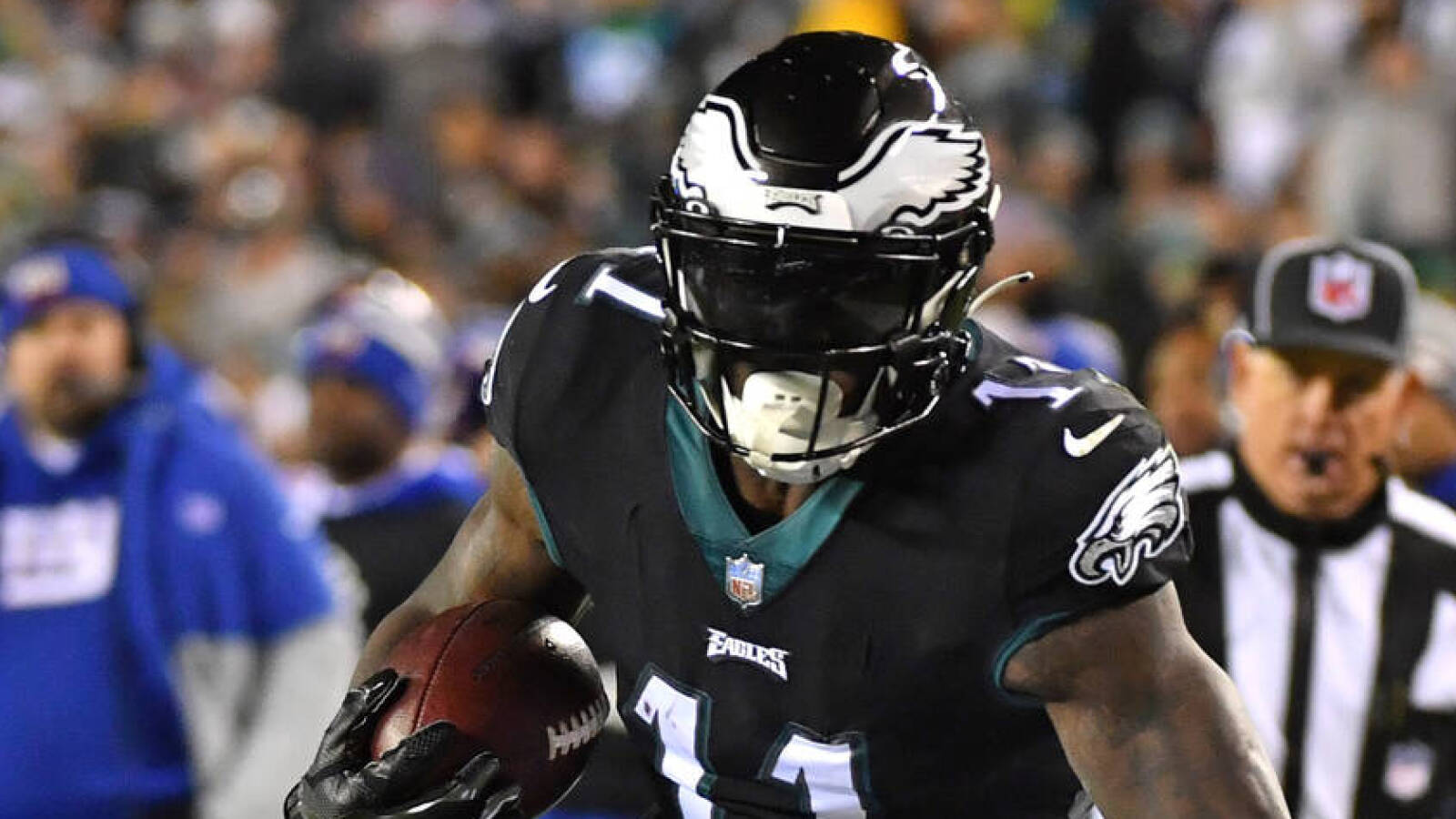 A.J. Brown sets Eagles' singleseason receiving yards record Yardbarker