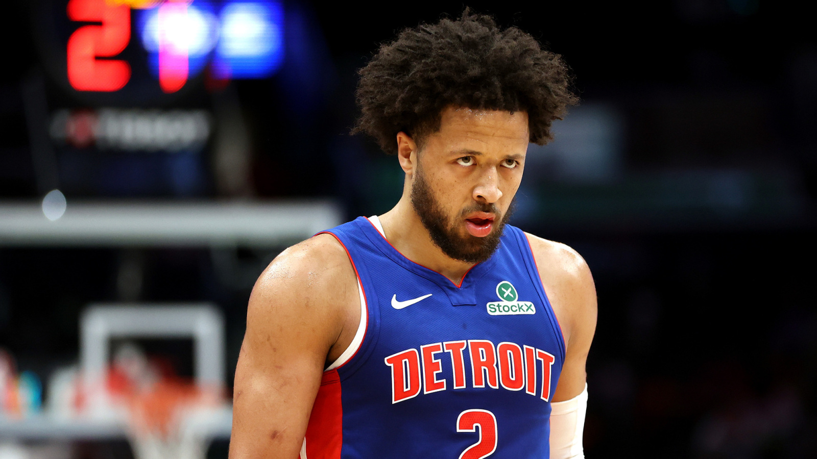 Pistons’ Cade Cunningham exits with back spasms, status unclear