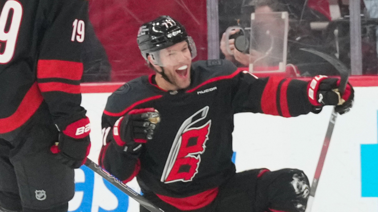 https://www.yardbarker.com/media/8/1/8115471b59deb89361ba26311a2a87d62b19eb1b/thumb_16x9/no1-nhl-draft-picks-quiz.jpg?v=1