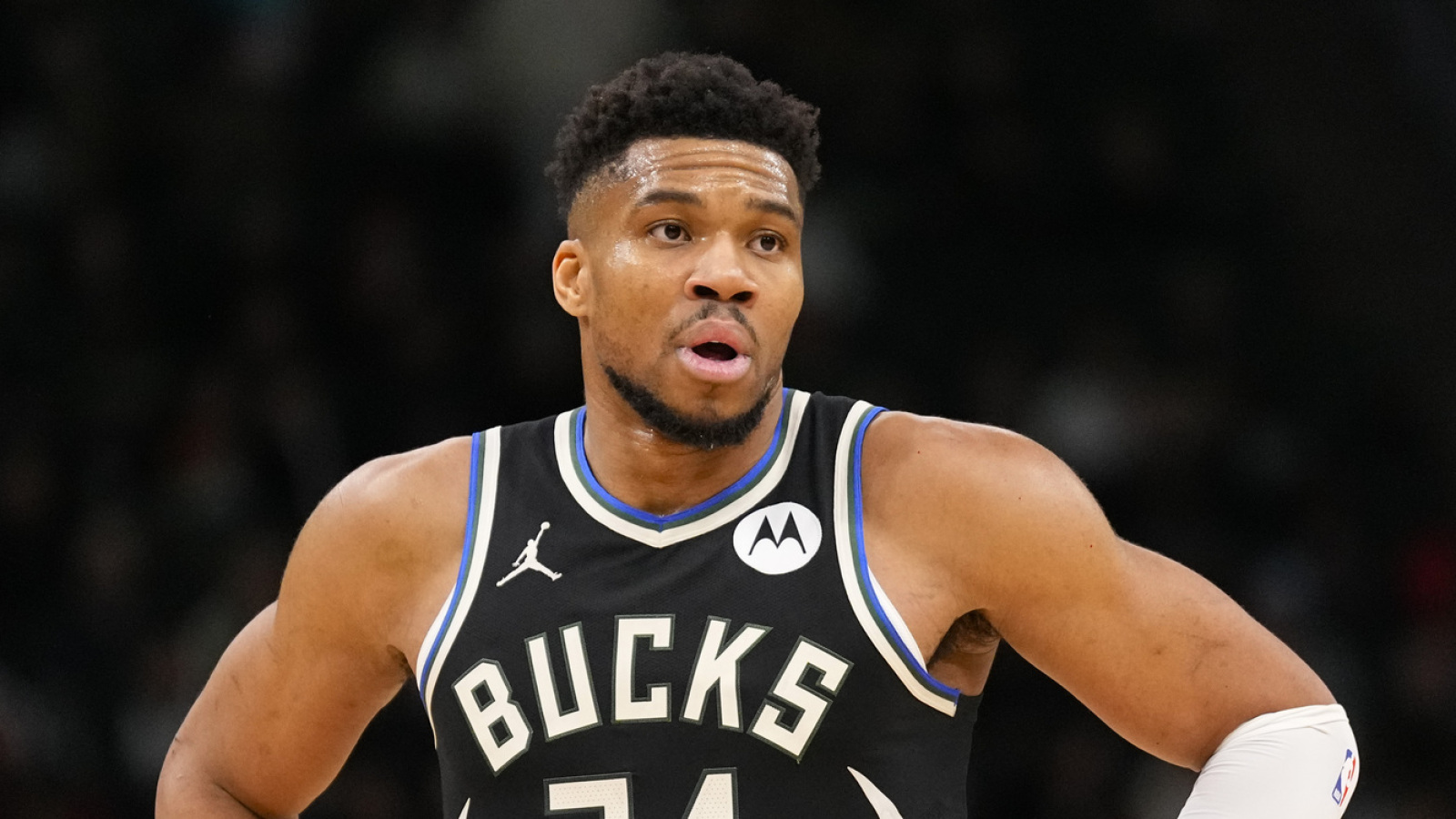 https://www.yardbarker.com/media/8/1/81471e4f832c633e33b4391d05dfa9b8c22290b6/thumb_16x9/unexpected-third-team-facilitate-giannis.jpg?v=1