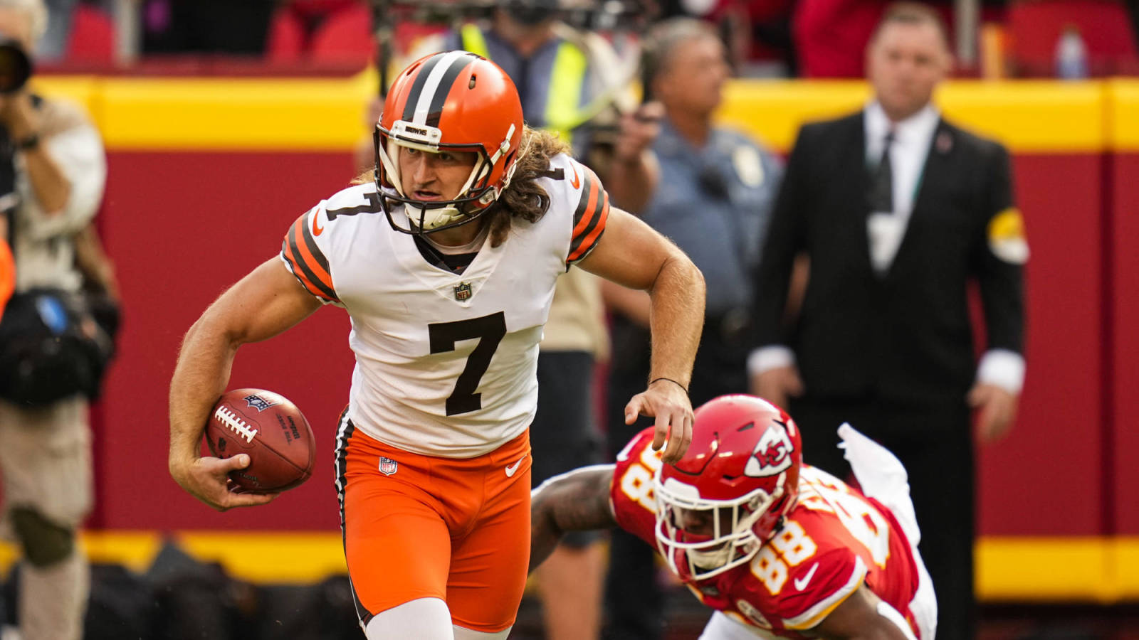 Punter Jamie Gillan: 'I value' Browns the Chiefs sport