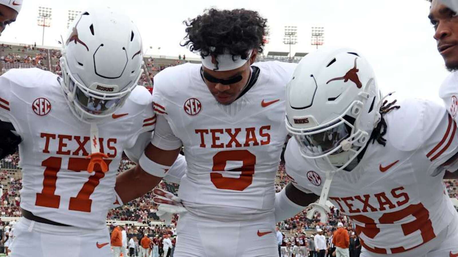 6 Texas Longhorns Freshmen That Should Get Major Playing Time vs. Michigan