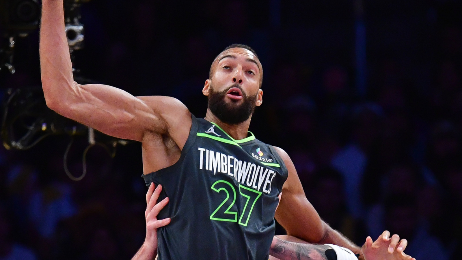 https://www.yardbarker.com/media/8/1/8181c10ac03c234fdb7e4d34a3b11914e45290fa/thumb_16x9/rudy-gobert-makes-playoff-history-series-clincher.jpg?v=1