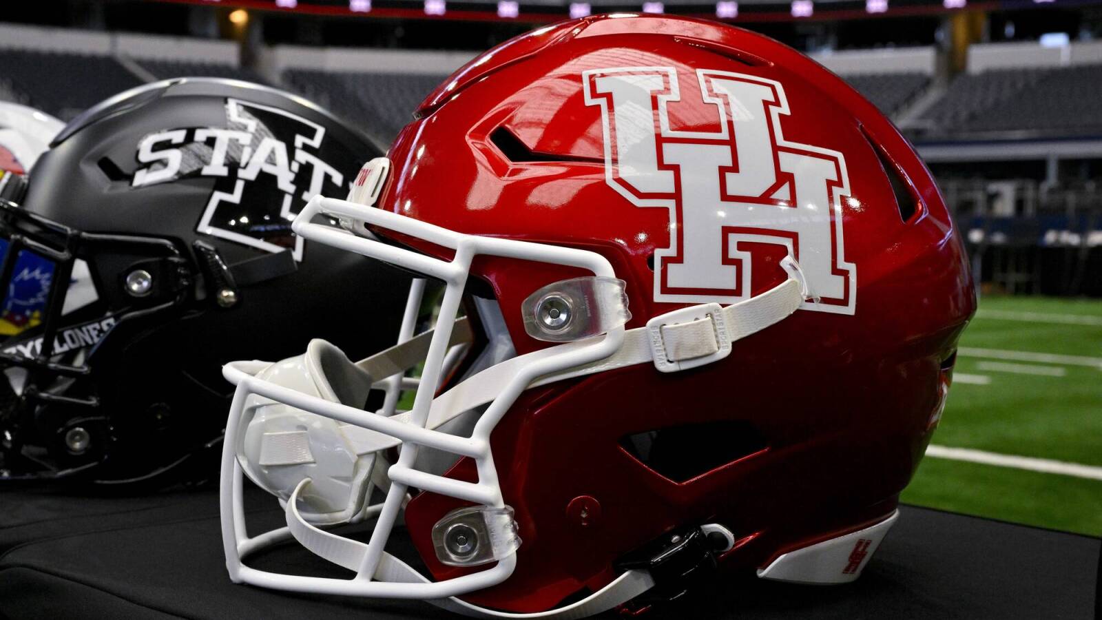 University of Houston unveils Oilersthemed jerseys for Big 12 debut