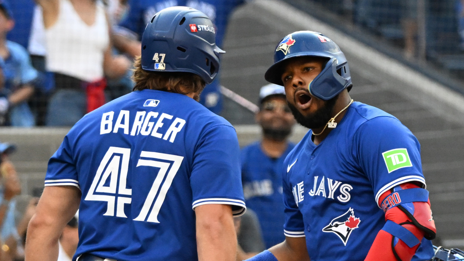 https://www.yardbarker.com/media/8/1/818cea18b9647cf972357aefc0052c718c7c70b5/thumb_16x9/mlb-playoff-takeaways-vladimir-guerrero-jr-shines.jpg?v=1