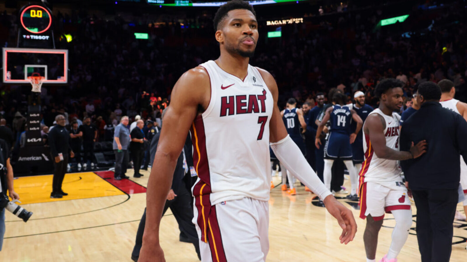 Heat Fall to 0-4 After Another Close Loss to Mavericks