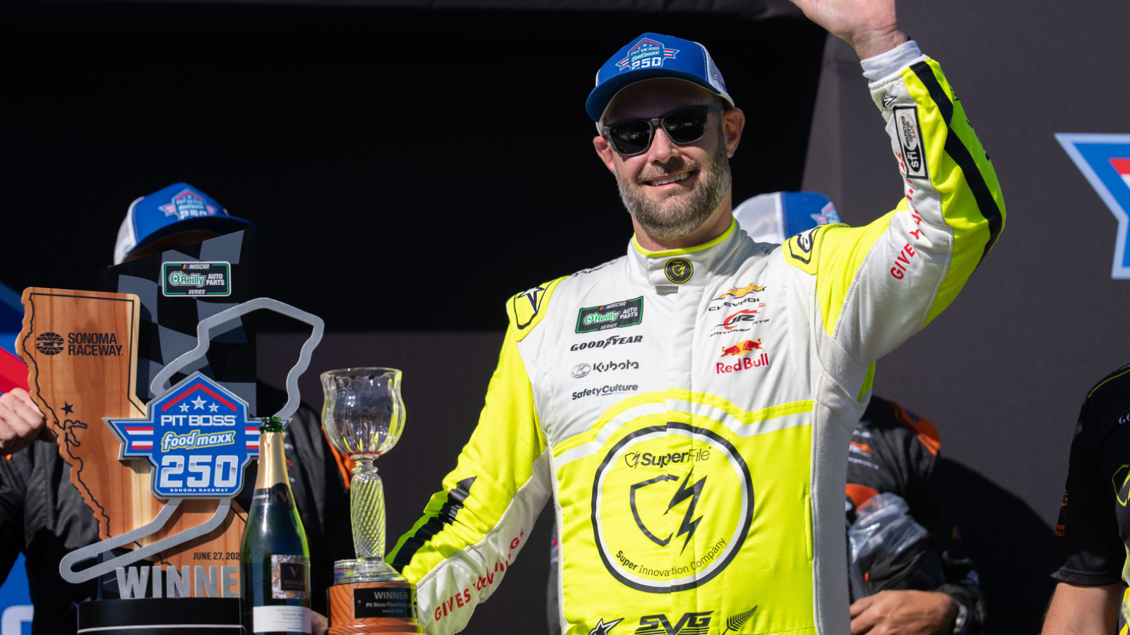 https://www.yardbarker.com/media/8/1/81f35d62bb4a01247d420a27f46376db1d1689a6/thumb_16x9/shane-van-gisbergens-diagnosis-97-chevy-should.jpg?v=1