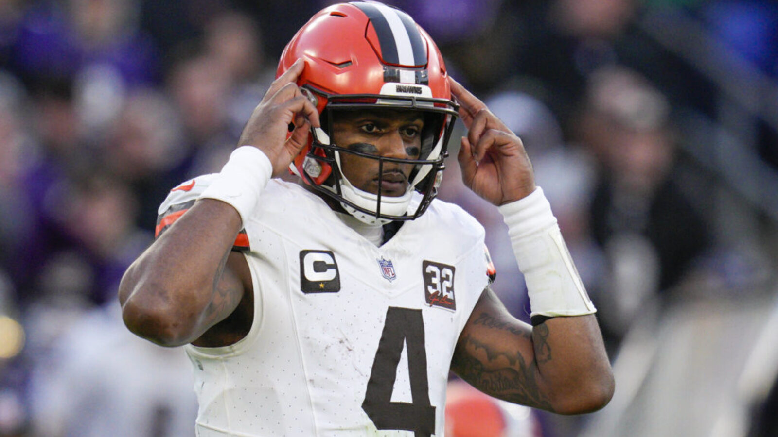 Deshaun Watson Unfazed by Fan Reactions Ahead of Bills Game