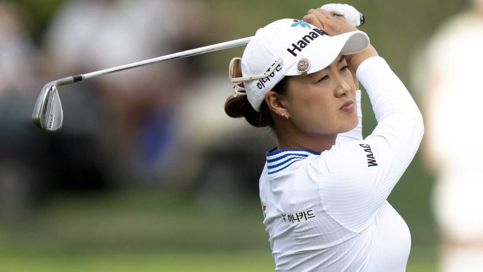 Minjee Lee grabs Blue Bay lead with opening 65