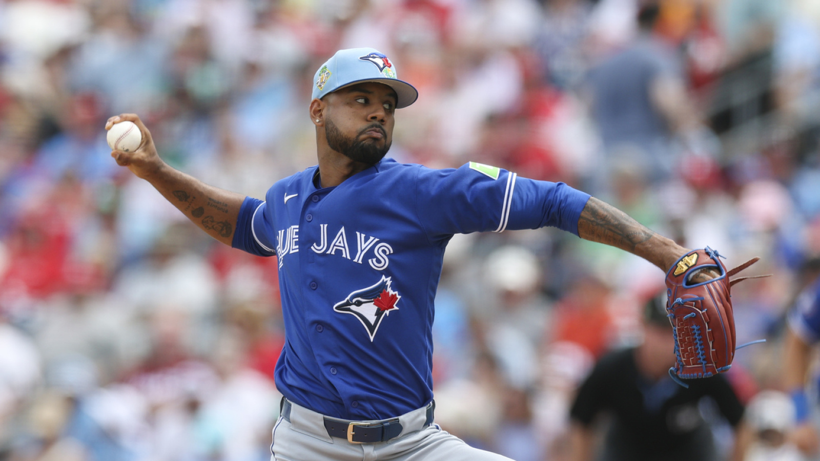 Red Sox re-sign pitching prospect Angel Bastardo to minor league contract