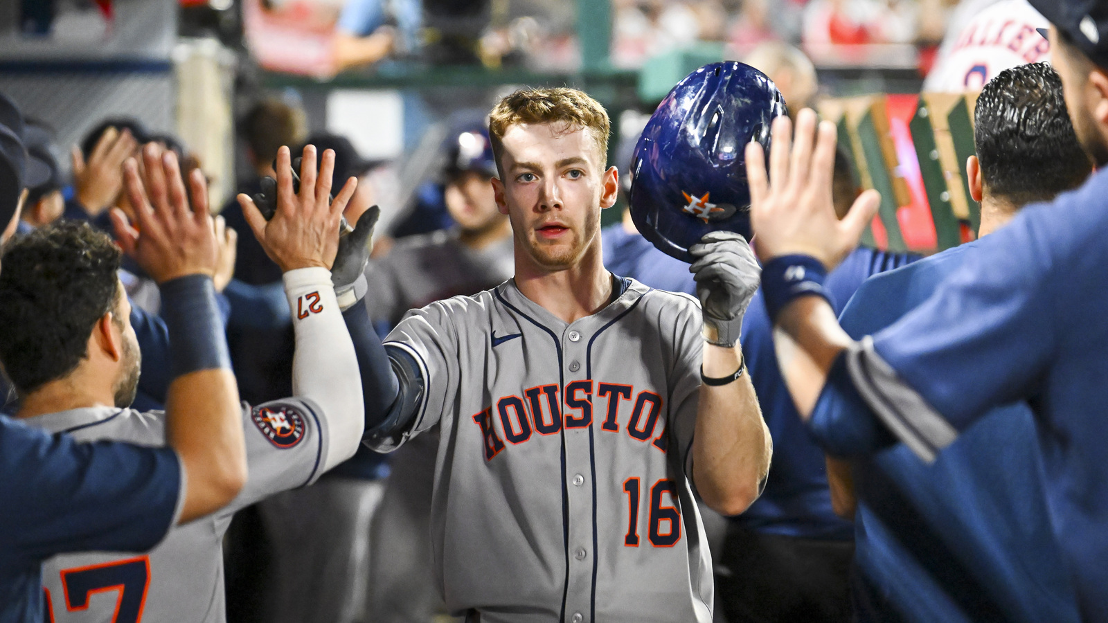 https://www.yardbarker.com/media/8/2/82af3f3776adfb824ece3572a42e0ffea0175bf4/thumb_16x9/houston-astros-reign-terror-finally-reaches-end.jpg