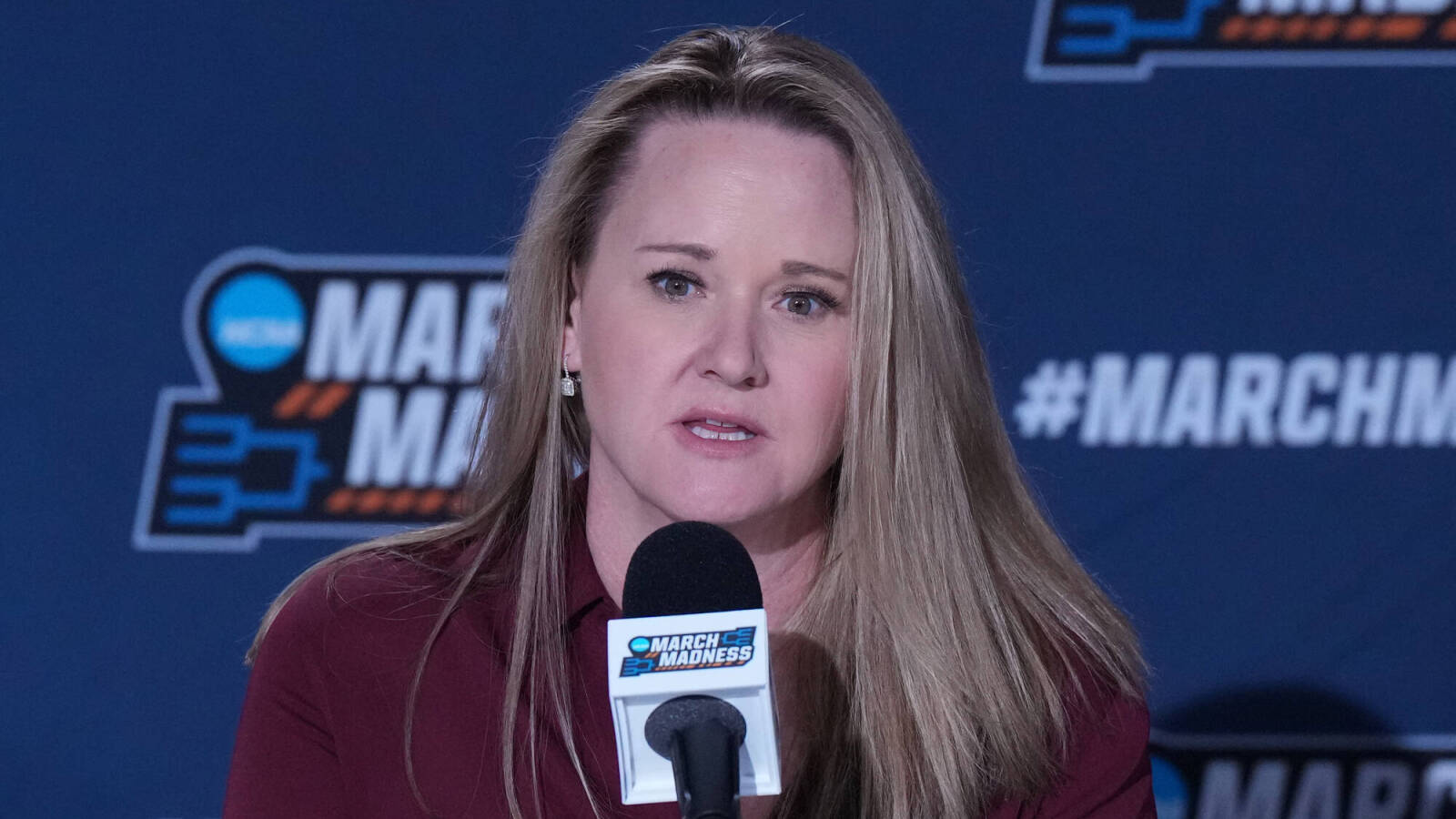 Utah women’s basketball team forced to switch hotels due to racial hate crimes