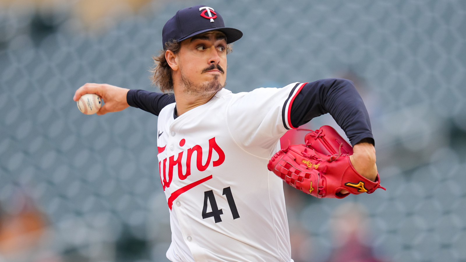 https://www.yardbarker.com/media/8/2/82e03b8b919b7f0821aa6183fcaed9125baa5eab/thumb_16x9/red-sox-reportedly-showing-interest-breakout.jpg?v=1