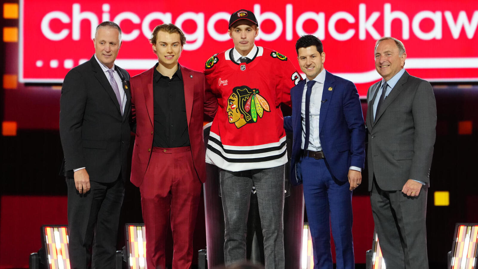 Top Blackhawks prospect could miss start of regular season Yardbarker