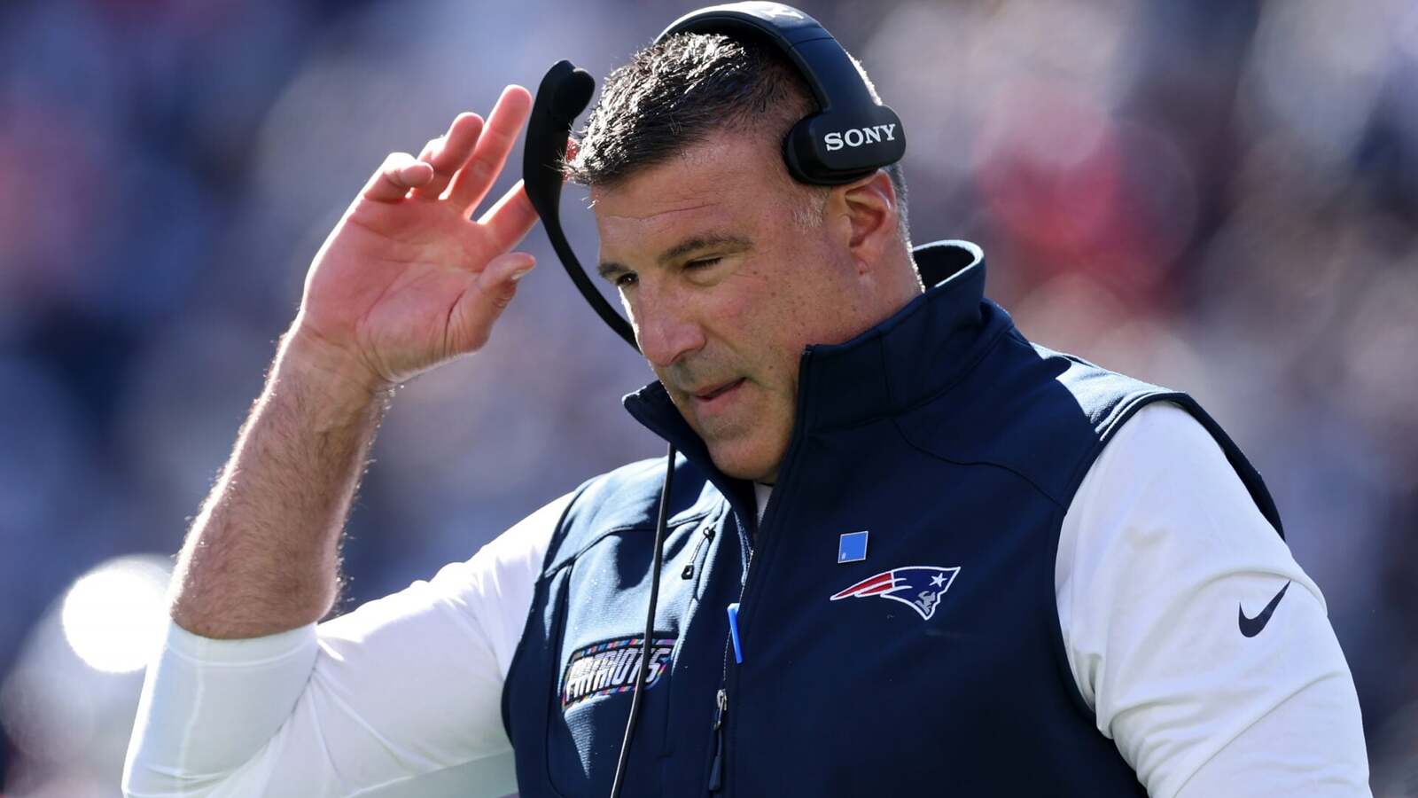 NFL Fines Mike Vrabel $250,000 for Conduct Towards Officials