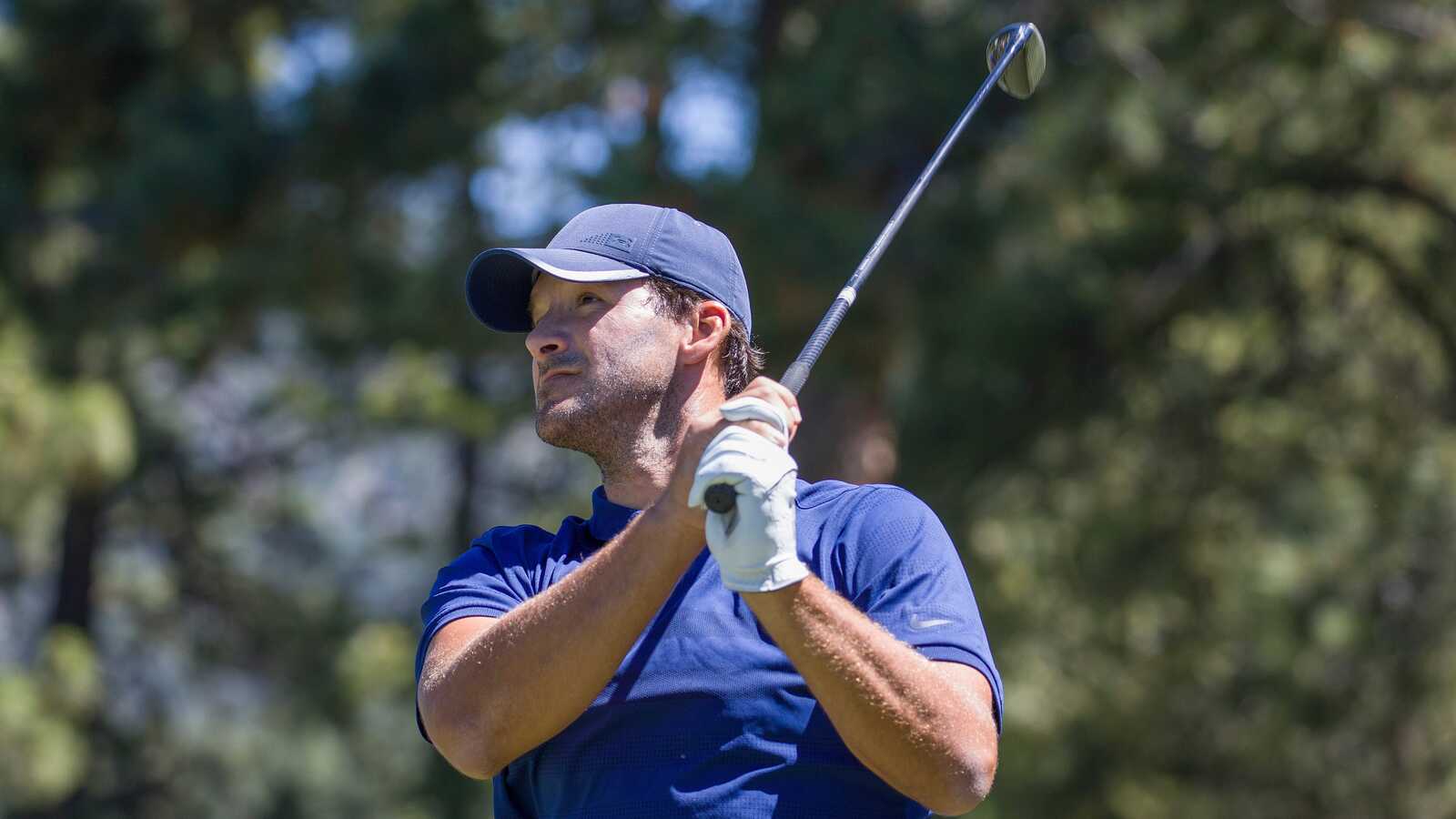 https://www.yardbarker.com/media/8/4/84b78ad3fac696d21f32602ad0e59d7873356751/thumb_16x9/tony-romo-hits-tee-shot-on-6th-hole-during-acc.jpg