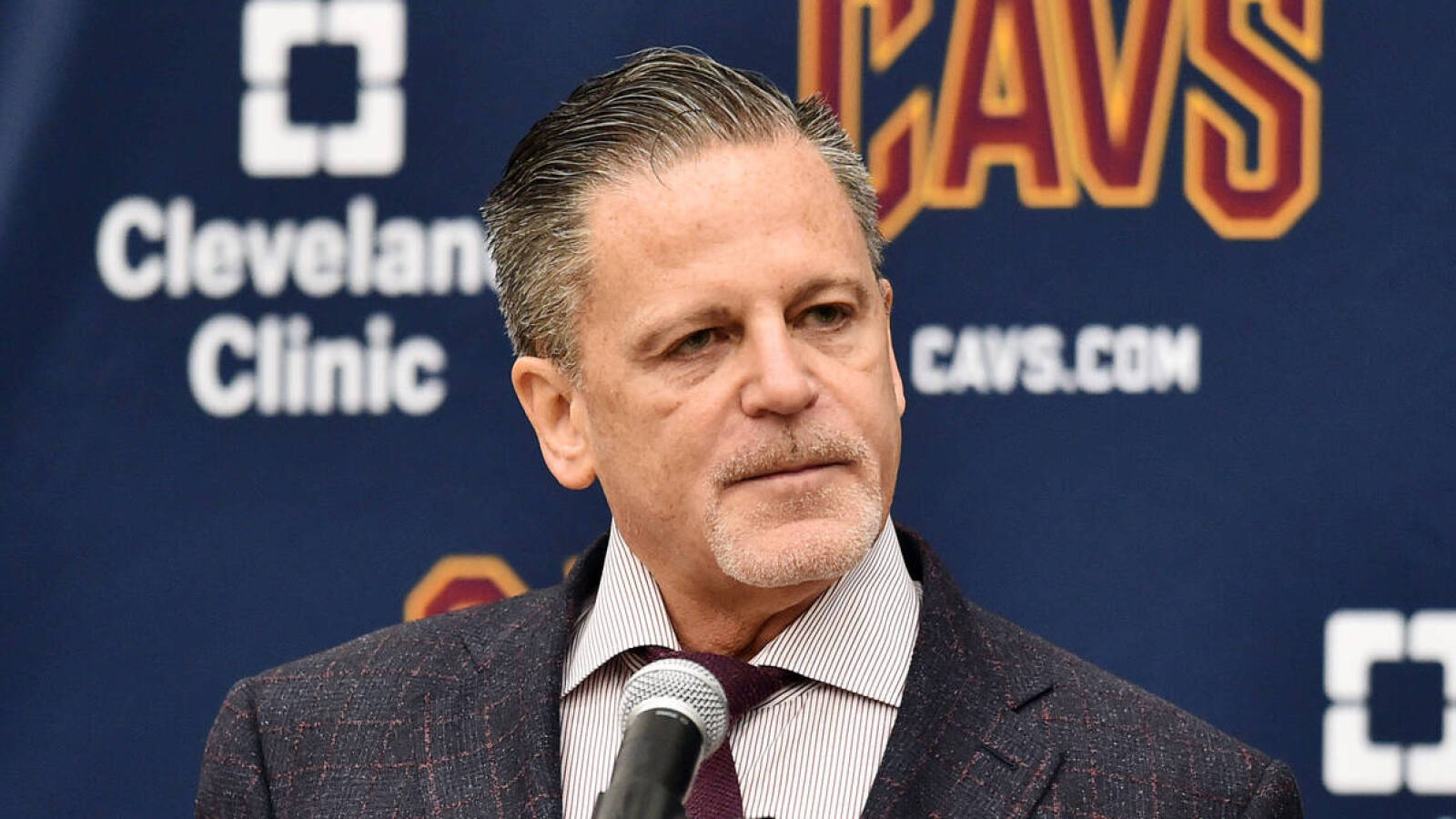 Did Cavs owner take subtle shot at refs on social media after Game 4