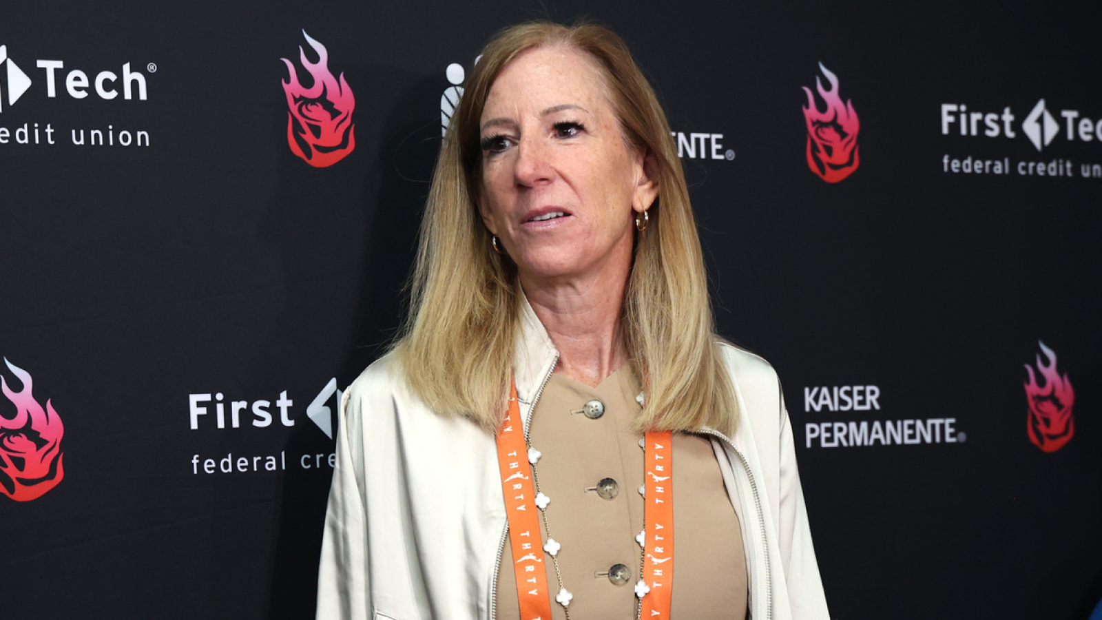 https://www.yardbarker.com/media/8/4/84e22861211bd0dab5c59f7f0e290ae4bed70e0a/thumb_16x9/dan-patrick-blasts-wnba-commissioner-canceling.jpg?v=1